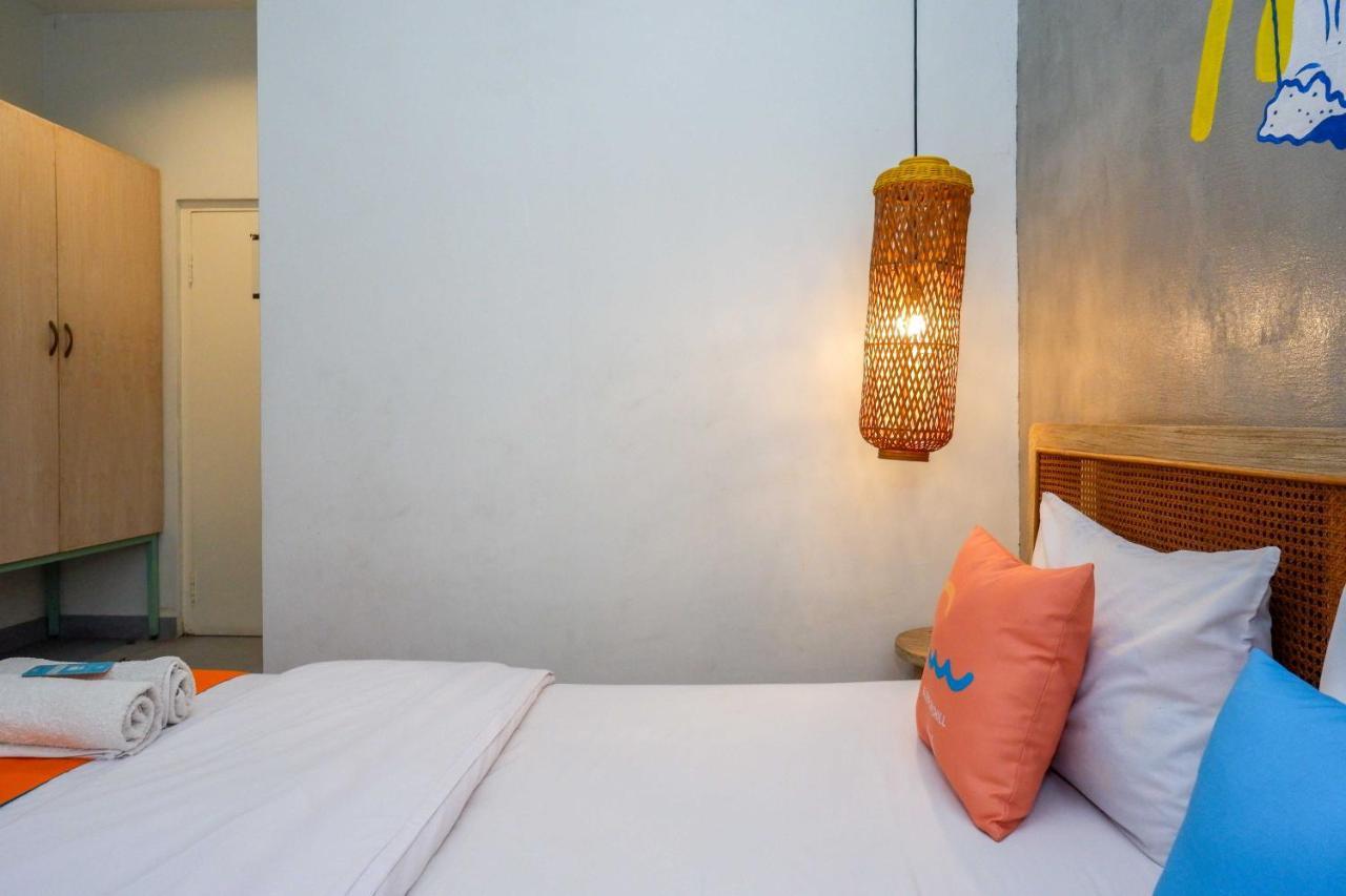 Sans Hotel Absari Yogyakarta Jarakan Екстериор снимка
