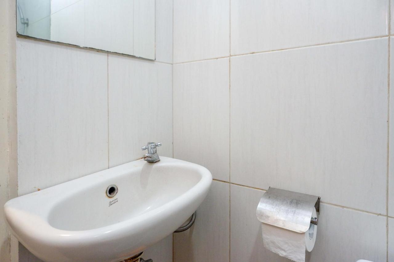 Sans Hotel Absari Yogyakarta Jarakan Екстериор снимка