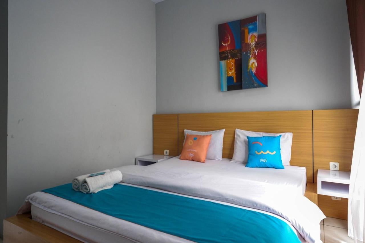 Sans Hotel Absari Yogyakarta Jarakan Екстериор снимка