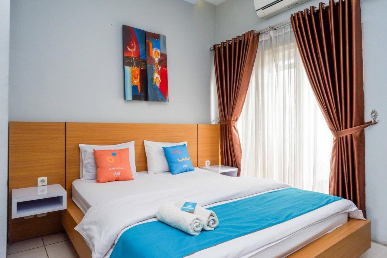 Sans Hotel Absari Yogyakarta Jarakan Екстериор снимка